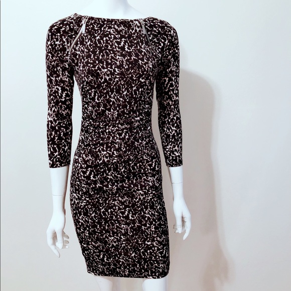 Black and white print with zipper detail dress - Picture 1 of 2